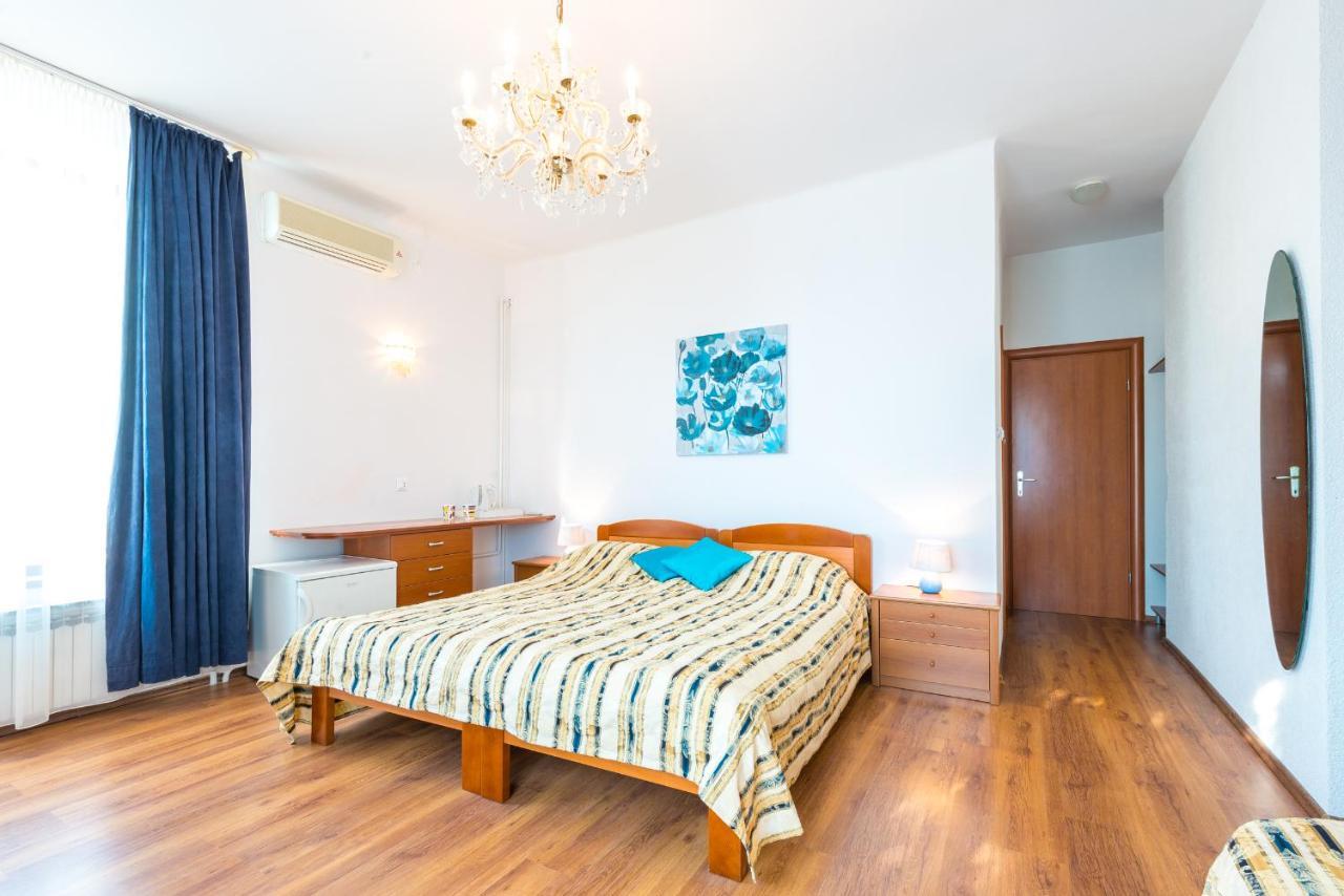 Villa Carmen Rooms & Apartments Mlini Exterior photo
