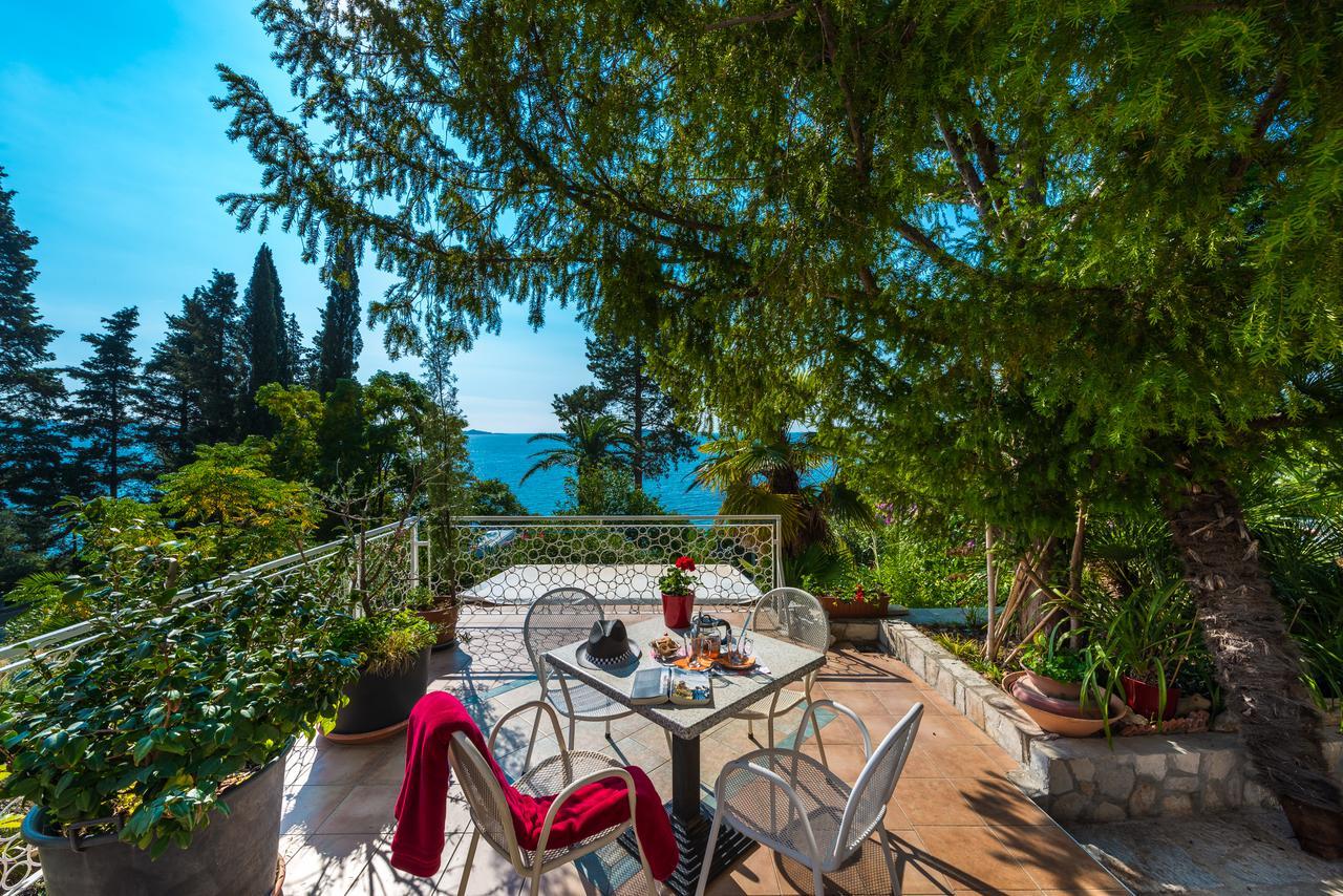 Villa Carmen Rooms & Apartments Mlini Exterior photo