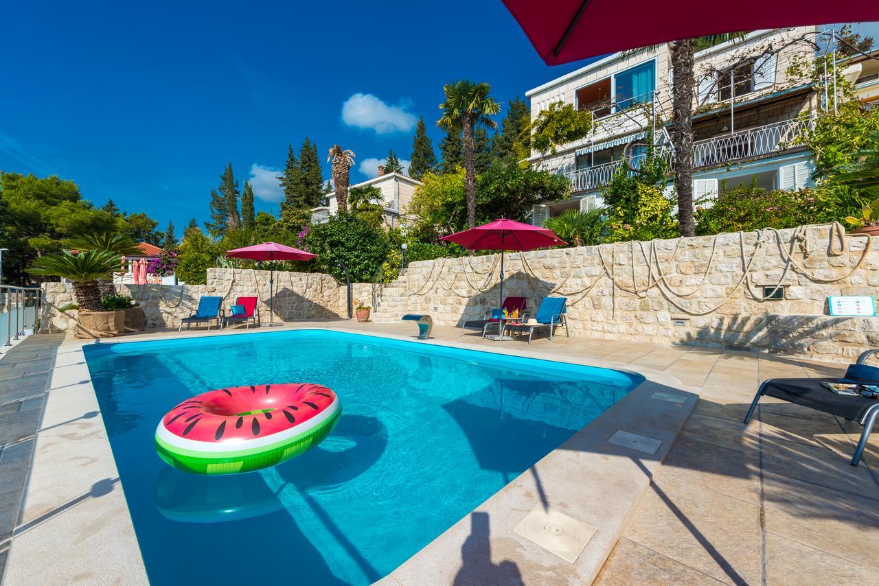 Villa Carmen Rooms & Apartments Mlini Exterior photo
