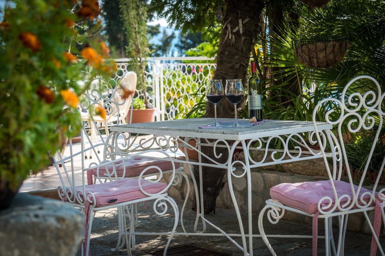 Villa Carmen Rooms & Apartments Mlini Exterior photo
