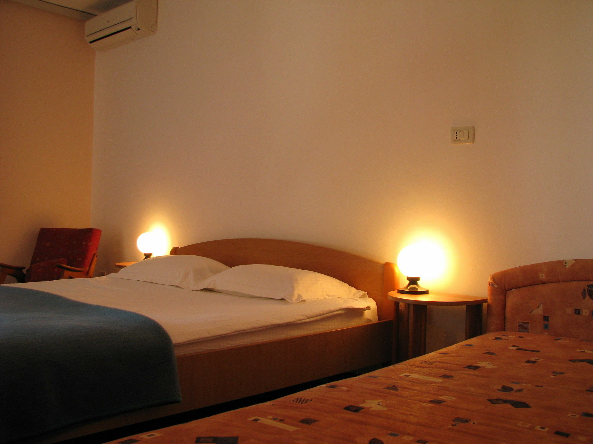 Villa Carmen Rooms & Apartments Mlini Exterior photo